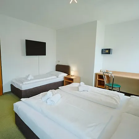 Götznerhof - Self-check-in Hotel 3*