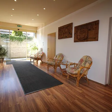 Hotel Goetznerhof 3*