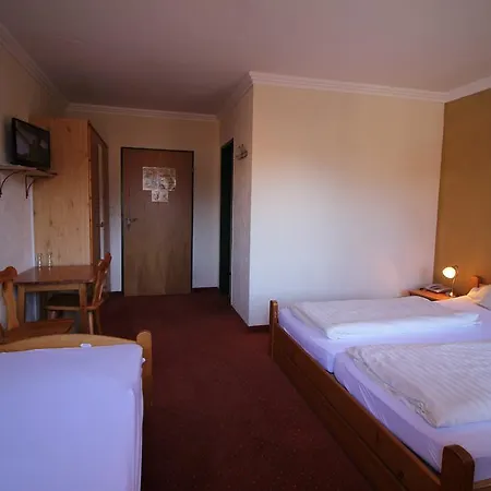 Hotel Goetznerhof 3*