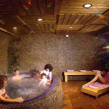 Hotel Goetznerhof 3*